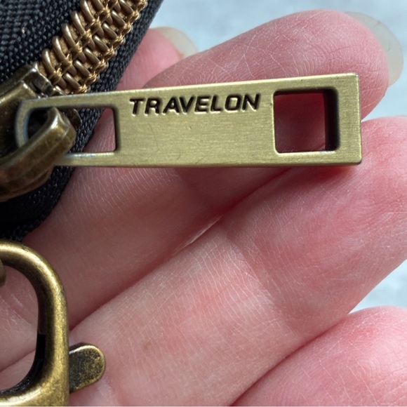 Travelon Black Wallet Wristlet Gold Zipper - Picture 4 of 11